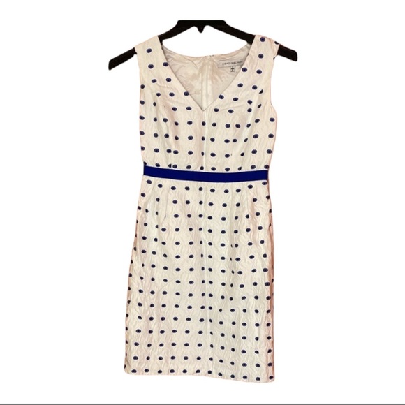 ⭐️Reposh⭐️ CARMEN MARC VALVO Size 4
White Blue Polka Dot Embroidered Dress - Picture 2 of 10